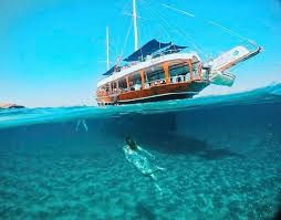 Mart Dikili Tekne Turuyla İlkbahar Manzaraları